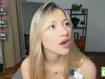 Freechat glossybabe_ on Chaturbate