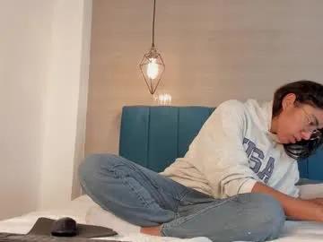 Freechat heidi_feuer on Chaturbate