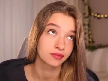 Freechat little_poetry on Chaturbate