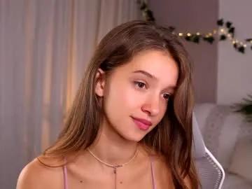 Freechat little_poetry on Chaturbate