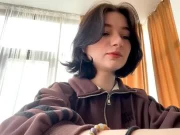meglusardi — Goal:   - Blow kisses to everyone -   Hi Im Megan , in #new here sorry if m so #shy beacause im just #18 #pretty #young [25 tokens remaining]