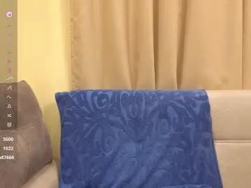 Freechat onebigkiss on Chaturbate
