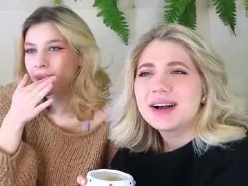 Chaturbate pinkadele is Freechat pinkadele — GOAL: finger fucking Lisa's ass <3 #anal #bigass #lesbian #blonde #young