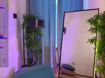 Freechat va1ora on Chaturbate