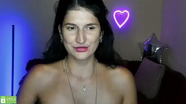 Freechat Alianna_Solo_Kisses on StripChat