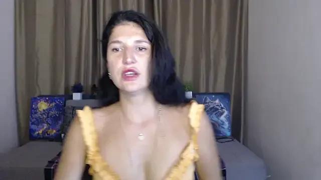 Freechat Alianna_Solo_Kisses on StripChat
