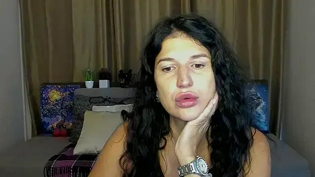 Freechat Alianna_Solo_Kisses on StripChat