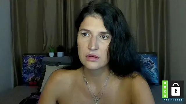 Freechat Alianna_Solo_Kisses on StripChat