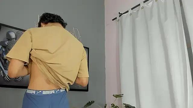 camillo_virgil — Ride dildo + red ass