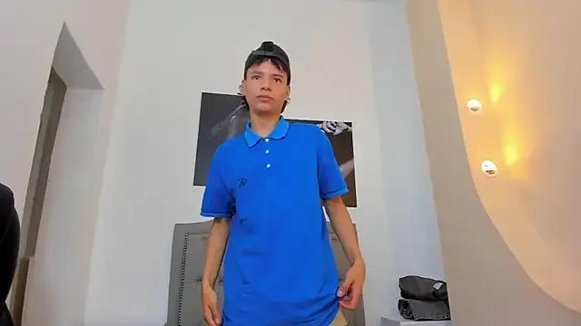 Freechat camillo_virgil on StripChat