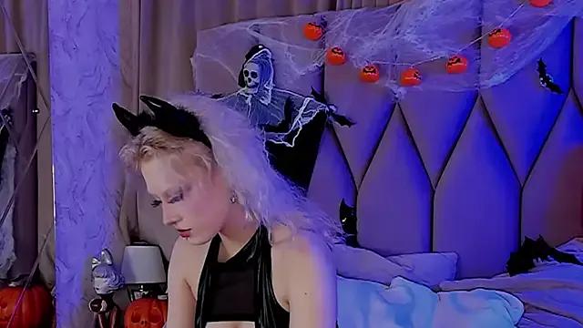 StripChat CarolLamb is Freechat CarolLamb — show boobs