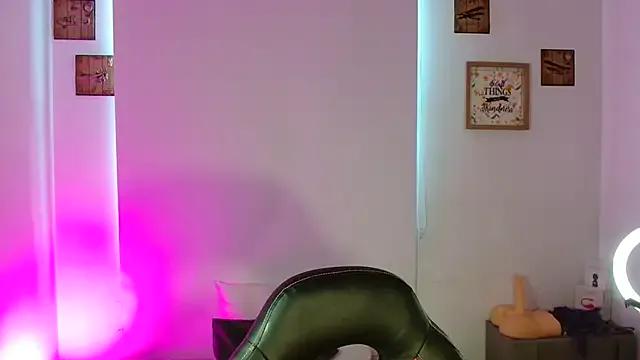 Freechat Catamilf77 on StripChat