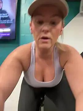 Freechat Charleigh_xx on StripChat