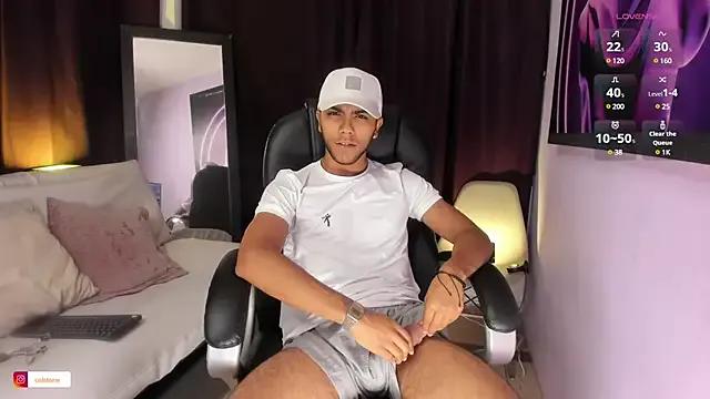 Freechat Colstorw_ on StripChat