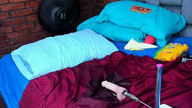 Freechat Couple_Gold69 on StripChat