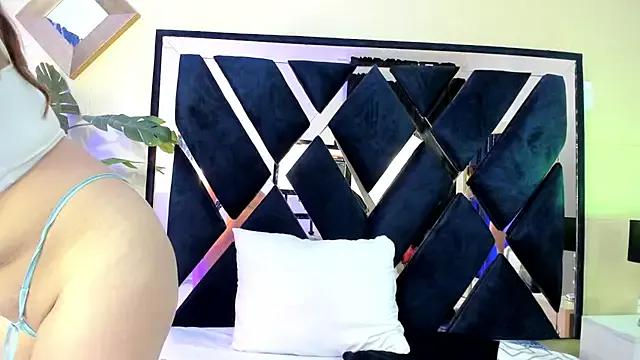 StripChat eva_loreti is Freechat eva_loreti — Spit on tits