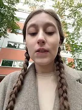 Group FroggyAnna on StripChat