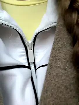 Group FroggyAnna on StripChat