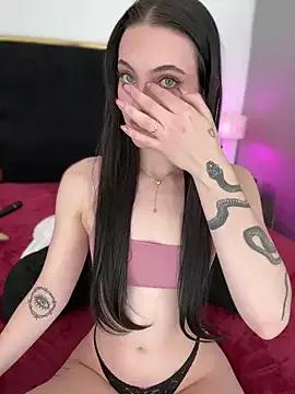 Freechat KarissaChantelle on StripChat