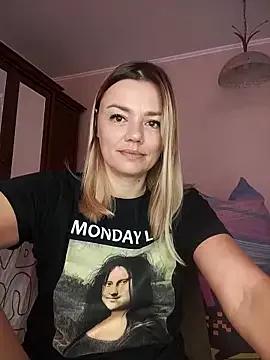 Freechat KrissSexi on StripChat