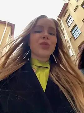 Liza_risky — BOTH MASSAGE BOOBS UNDER TOP