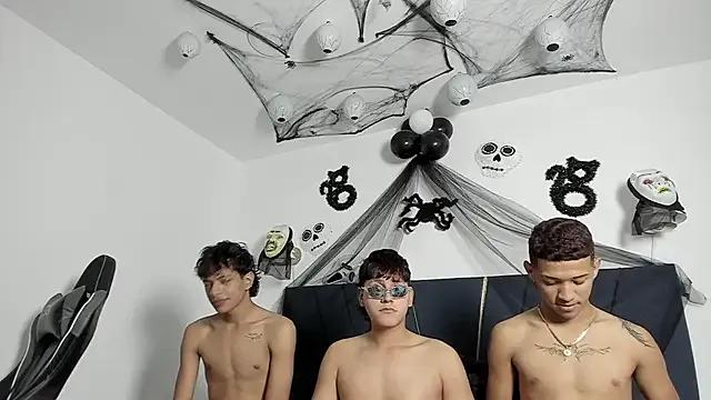 Freechat maicol_cum23 on StripChat