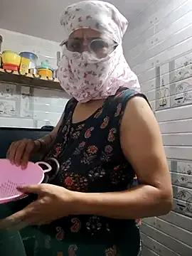 meenu_bhabhi547 on StripChat 