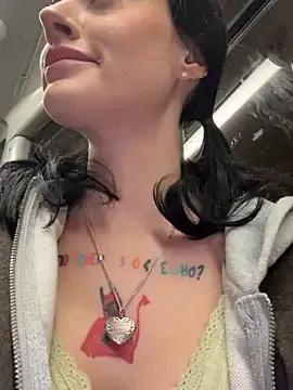 Freechat Melissa_crazy on StripChat