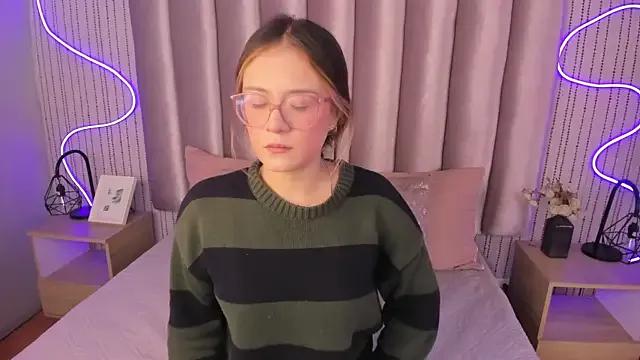 SamanthaPeachss — Hi Samantha, how beautiful you are today