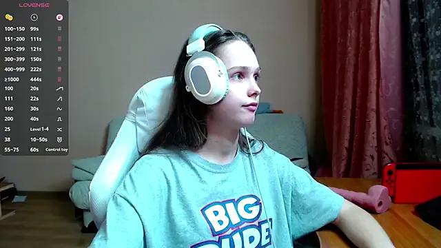 StripChat SharybbFace is Freechat SharybbFace — Take off my T-Shirt