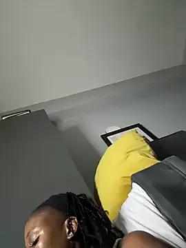 Freechat slimcateee on StripChat