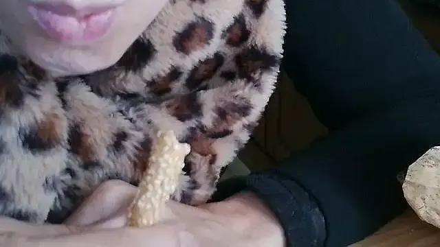 Freechat VeneRed on StripChat