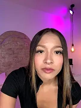 Victoria_Adams14 — plug anal