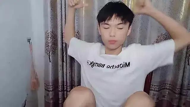 Freechat w5206t on StripChat