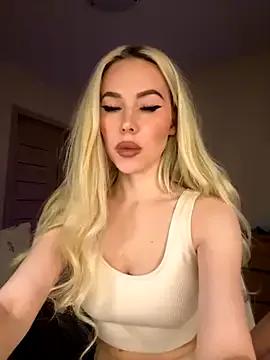StripChat xDinnax is Freechat xDinnax — show boob